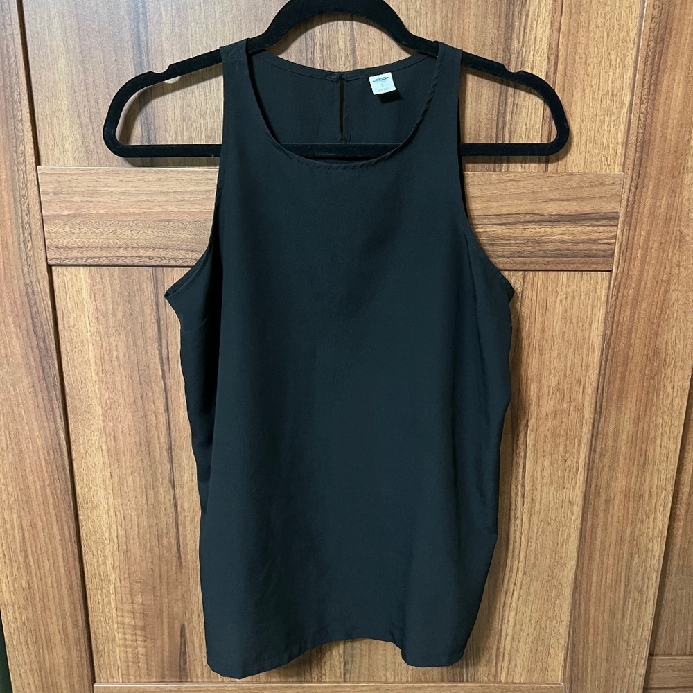 Old Navy Black Button Back Tank